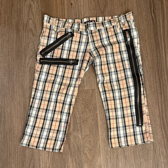 Frankie B. Pants - Vintage punk Frankie B. Plaid Cargo Pants with Black Zipper Accents
